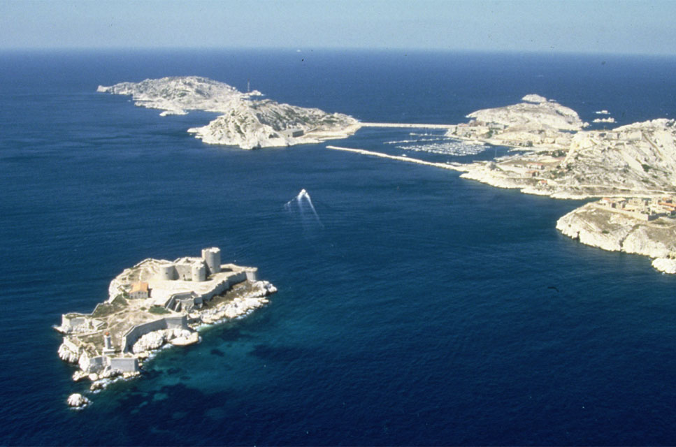 Visite des iles du frioul calanques de Marseille avec l'association Visite des iles du frioul calanques de Marseille avec l'association